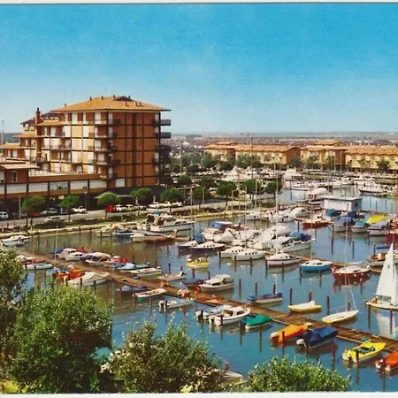 Apartament Bright With Balcony Porto Santa Margherita di Caorle
